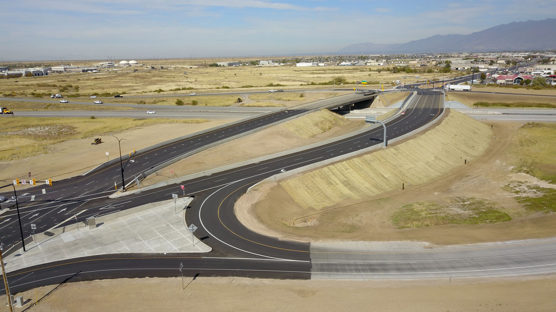 UDOT I-215 Redwood Road DDI Interchange Project Image 2
